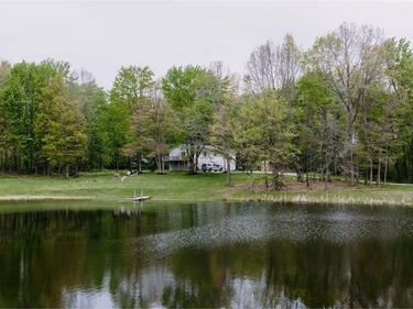 6060 Dalton Fox Lake Road, North Lawrence, OH 44666