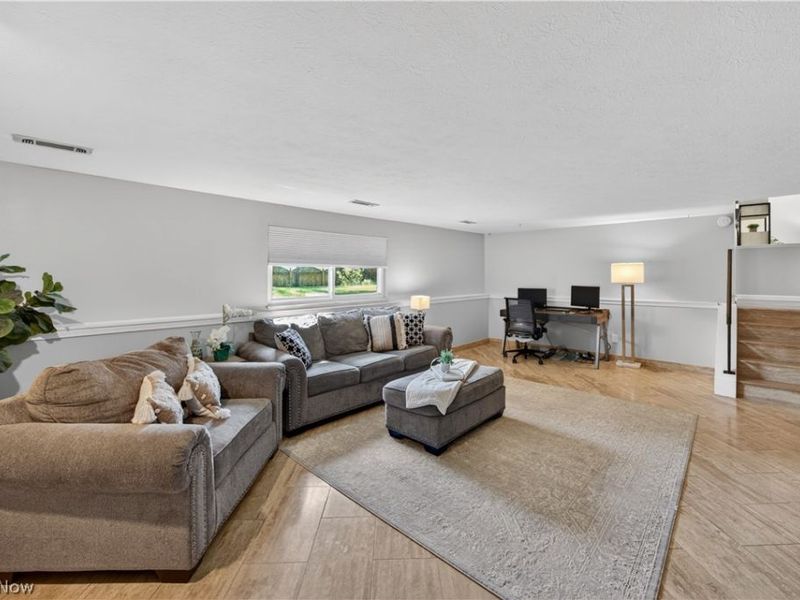4563 Azalea Lane , North Olmsted, OH 44070 Photo 17