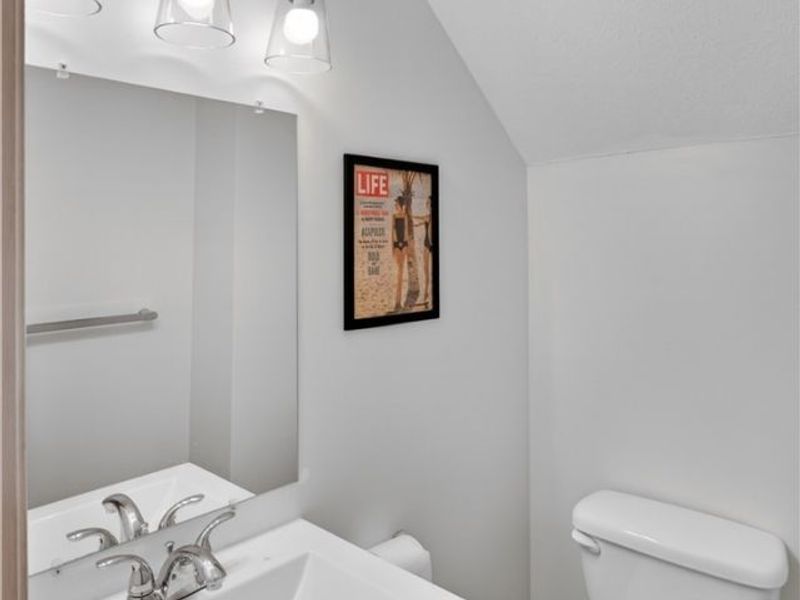 4563 Azalea Lane , North Olmsted, OH 44070 Photo 19