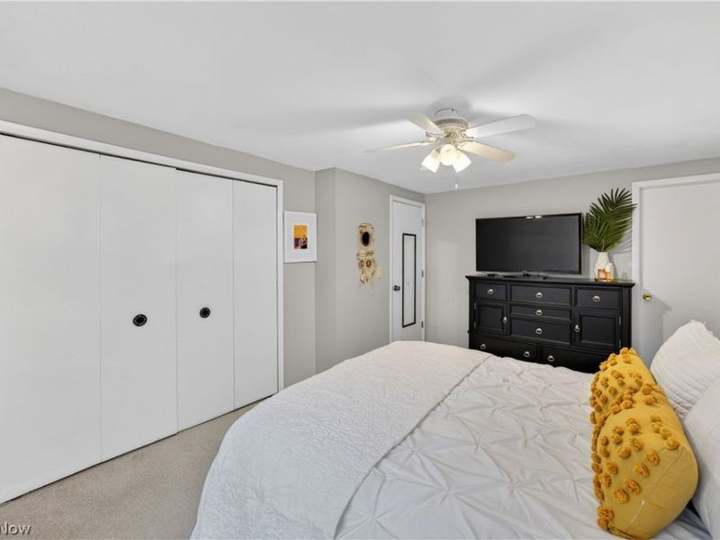 4563 Azalea Lane , North Olmsted, OH 44070 Photo 24