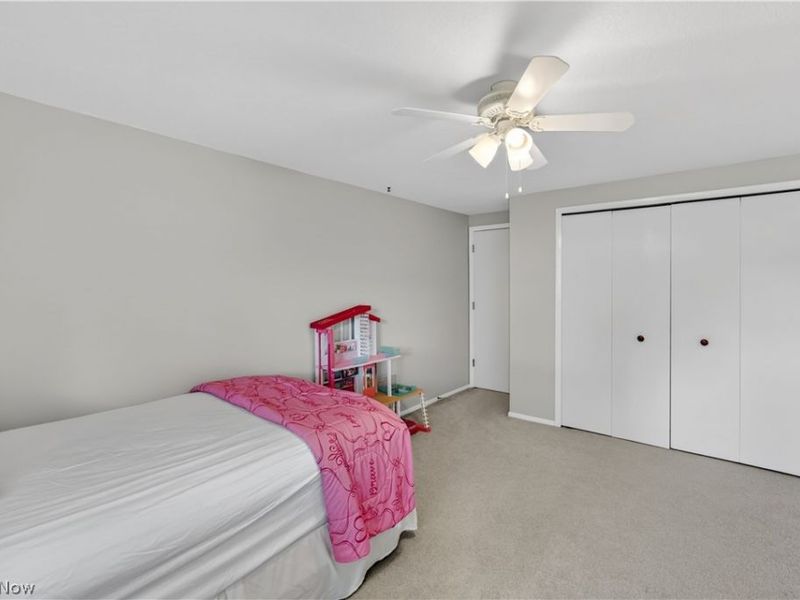 4563 Azalea Lane, North Olmsted, OH 44070 Photo 28