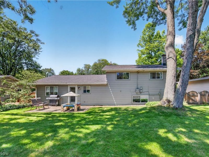 4563 Azalea Lane, North Olmsted, OH 44070 Photo 39