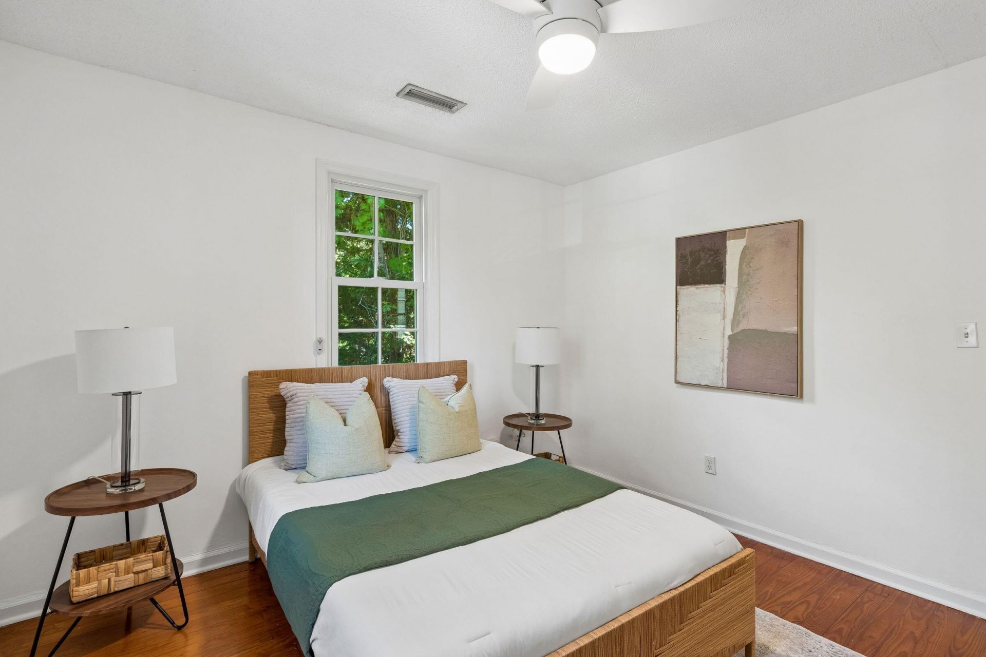 115 Smith Street Photo 15