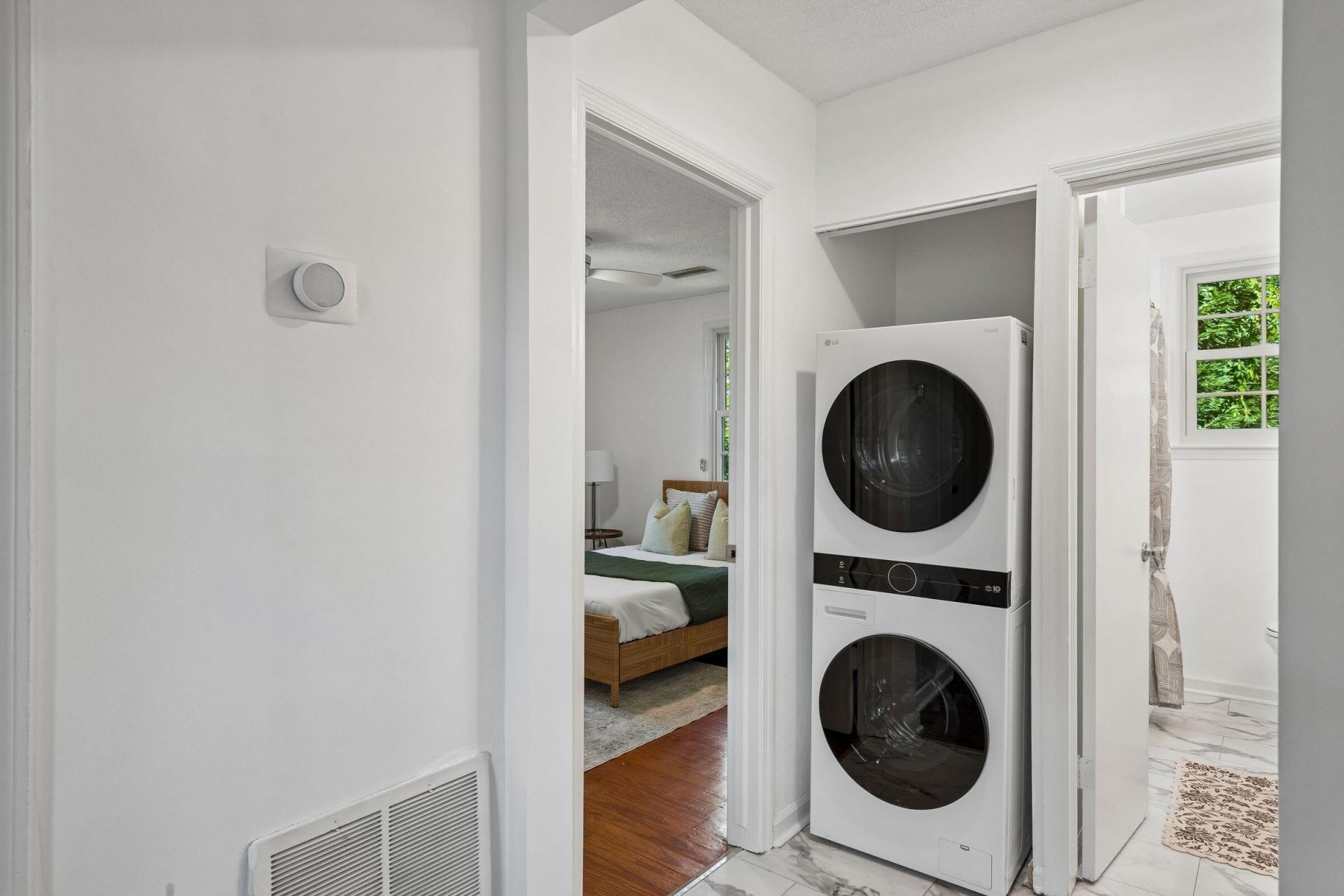 115 Smith Street Photo 21