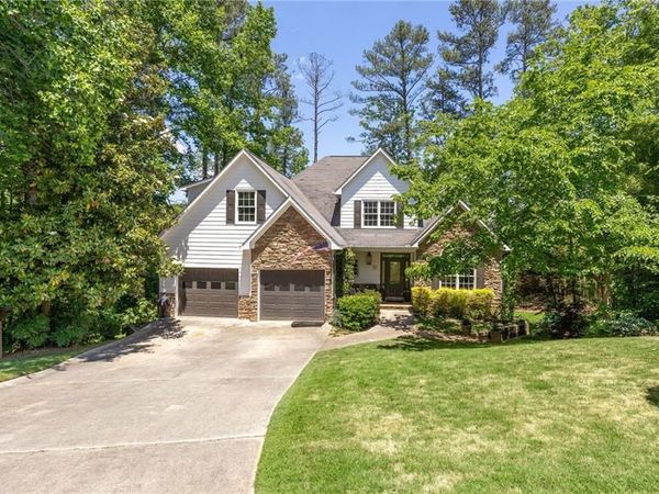 2672 Catawba Drive NW, Kennesaw, GA 30152