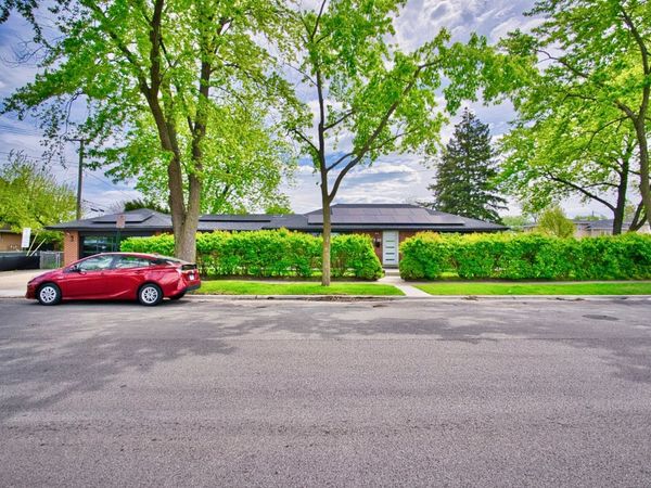 7135 Laramie Avenue , Skokie, IL 60077