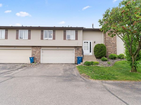 10397 Balsam Lane, Eden Prairie, MN 55347