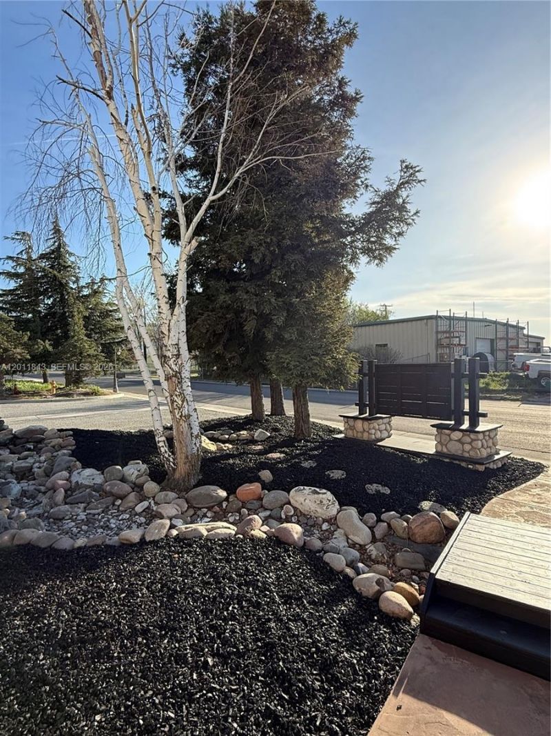 428 North Curry Street, Tehachapi, CA 93561 Photo