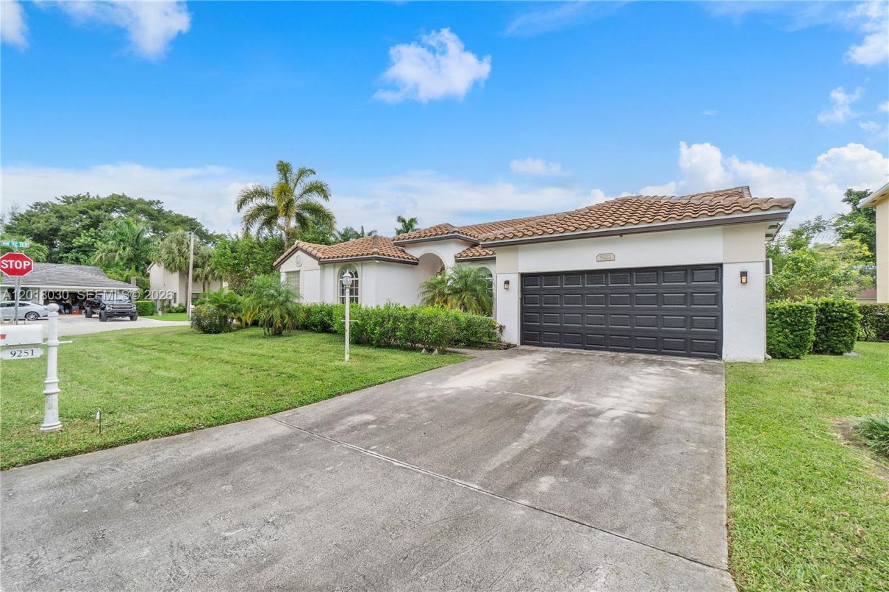 9251 NW 42nd Ct , Coral Springs, FL 33065 Photo