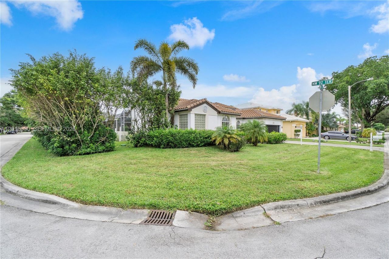 9251 NW 42nd Ct , Coral Springs, FL 33065 Photo