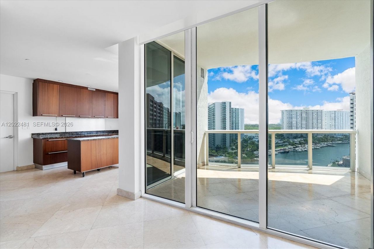 15901 Collins Ave , Unit 904, Sunny Isles Beach, FL 33160 Photo