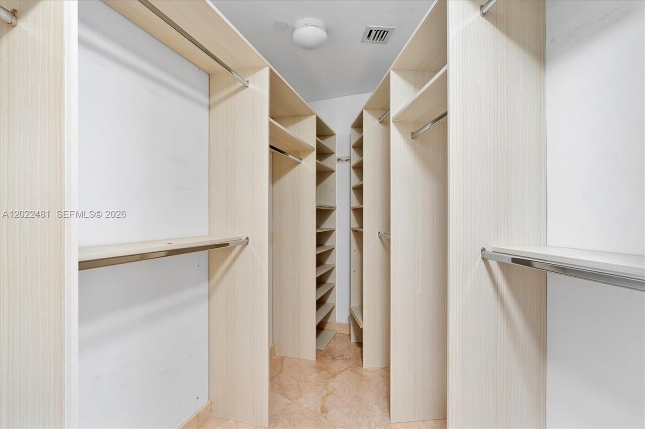 15901 Collins Ave , Unit 904, Sunny Isles Beach, FL 33160 Photo