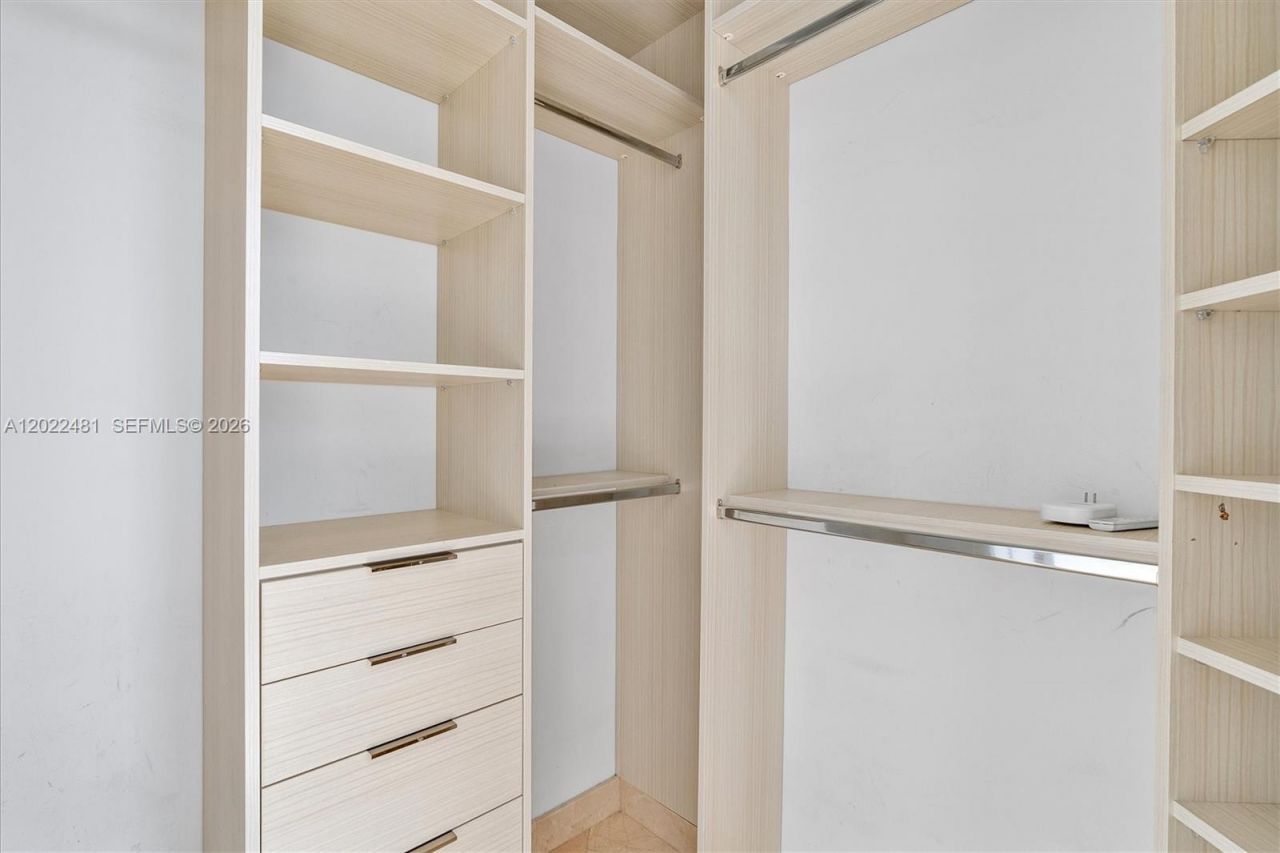 15901 Collins Ave , Unit 904, Sunny Isles Beach, FL 33160 Photo