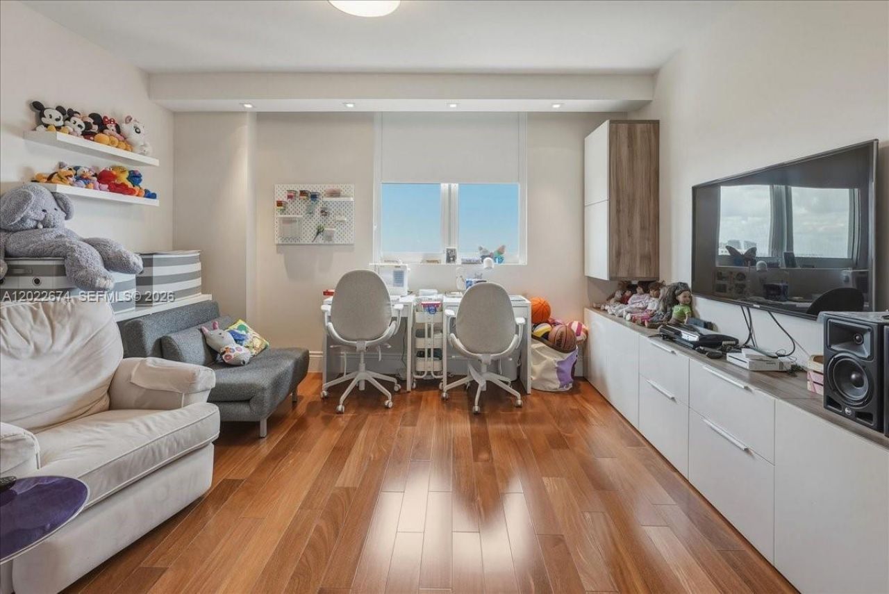 3301 NE 183rd St , Unit 2101, Aventura, FL 33160 Photo