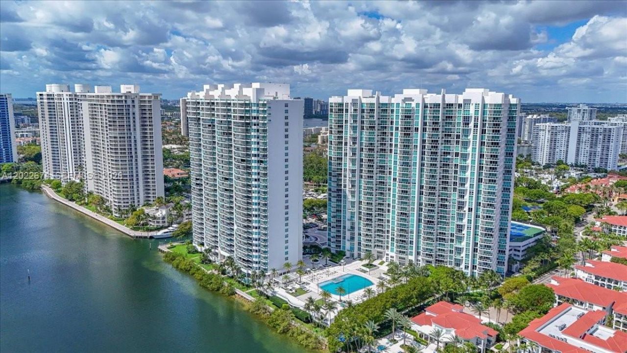 3301 NE 183rd St , Unit 2101, Aventura, FL 33160 Photo