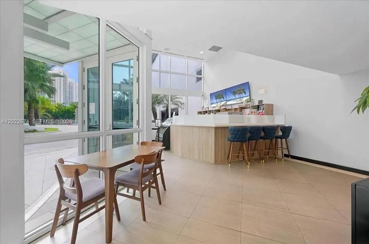 3301 NE 183rd St , Unit 2101, Aventura, FL 33160 Photo