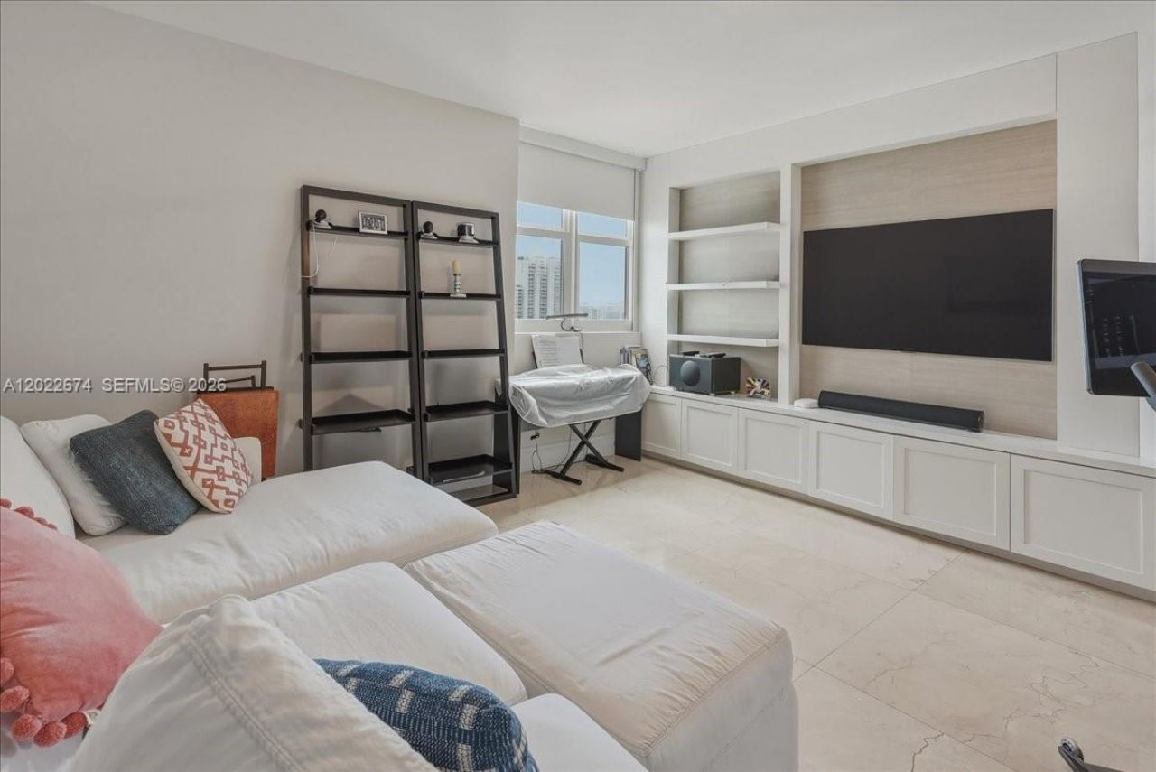 3301 NE 183rd St , Unit 2101, Aventura, FL 33160 Photo