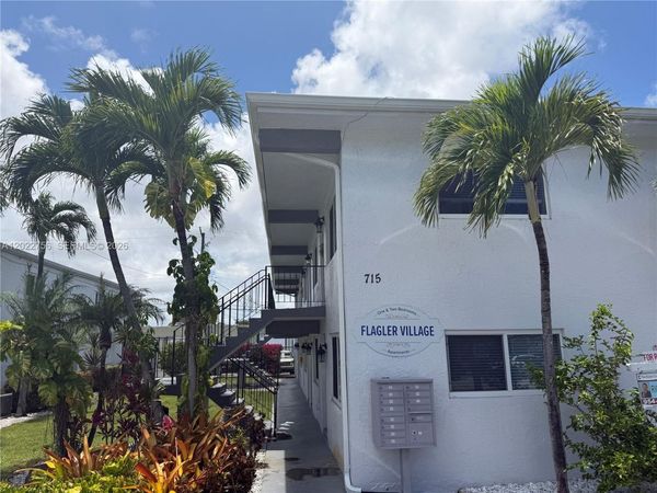 715 NE 2nd Ave , Unit 101, Fort Lauderdale, FL 33304