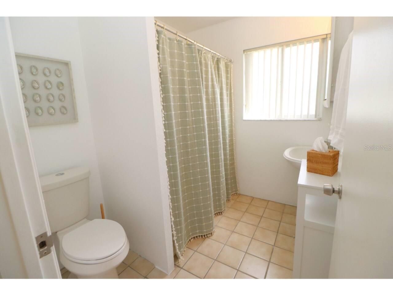 906 E 11th Avenue , New Smyrna Beach, FL 32169 Photo