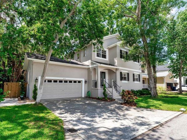 2612 W WYOMING AVENUE, TAMPA, FL 33611