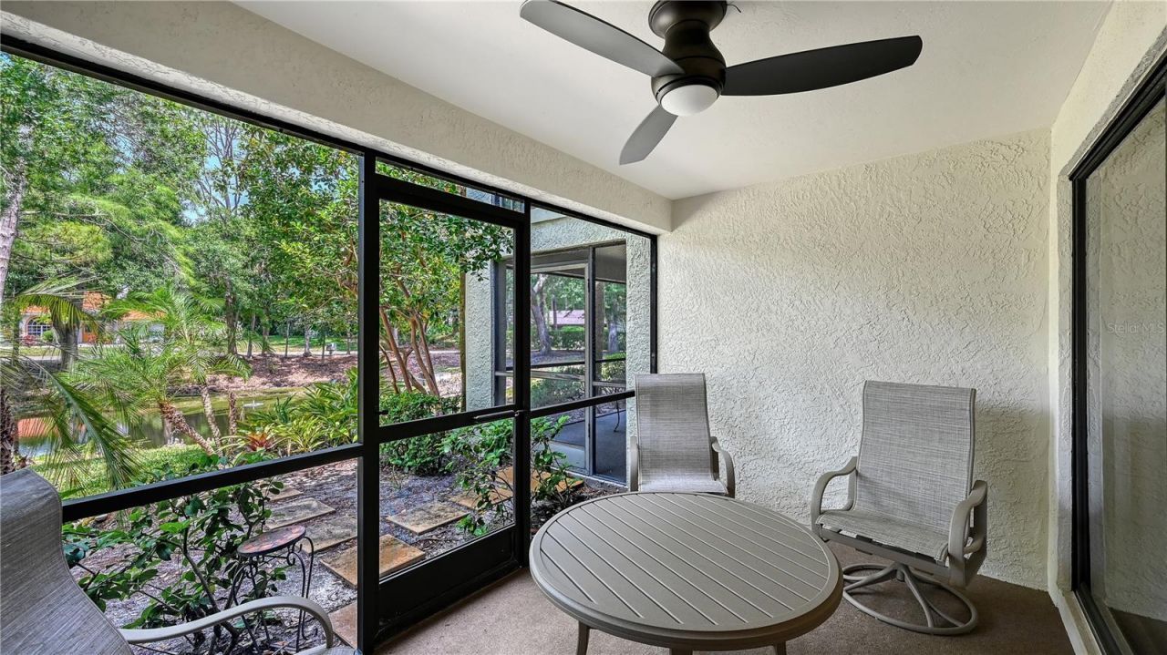 4729 Winslow Beacon, Unit 11, Sarasota, FL 34235 Photo