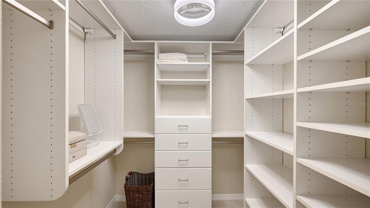 4729 Winslow Beacon, Unit 11, Sarasota, FL 34235 Photo