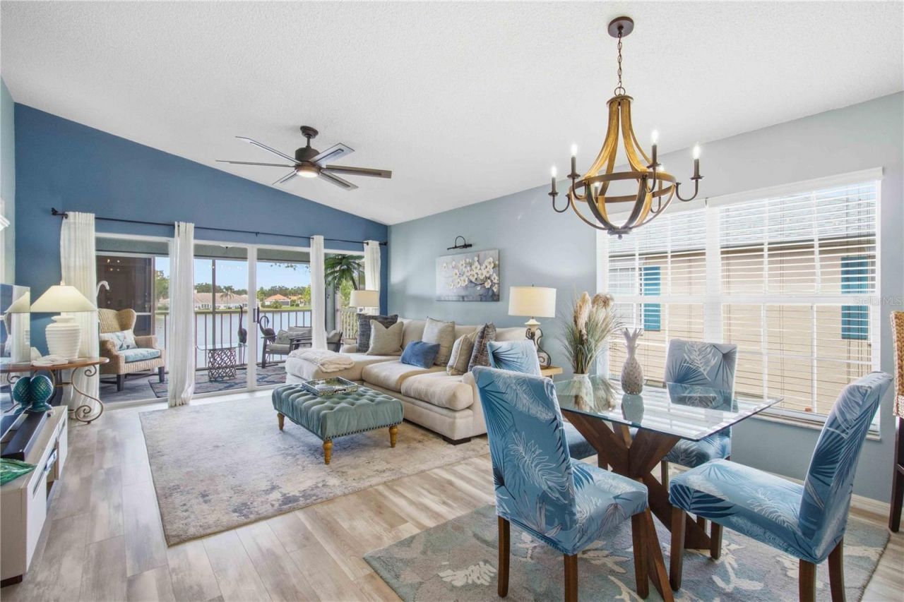 4211 Caddie Drive E, Unit 204, Bradenton, FL 34203 Photo