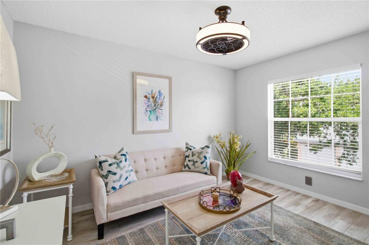 4211 Caddie Drive E, Unit 204, Bradenton, FL 34203 Photo