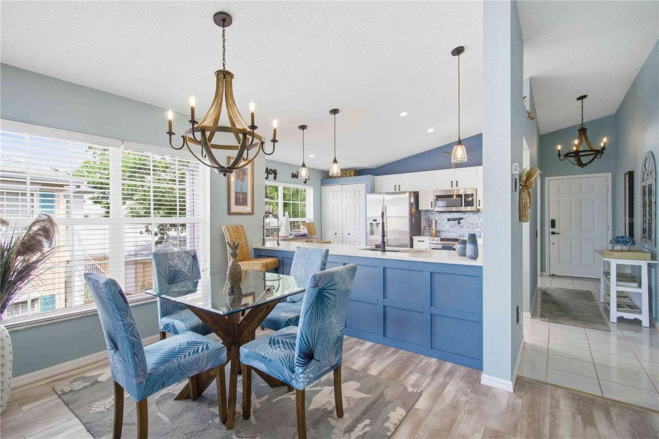 4211 Caddie Drive E, Unit 204, Bradenton, FL 34203 Photo