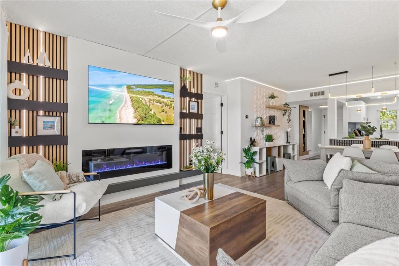 437 Cerromar Lane, Unit 424, Venice, FL 34293 Photo