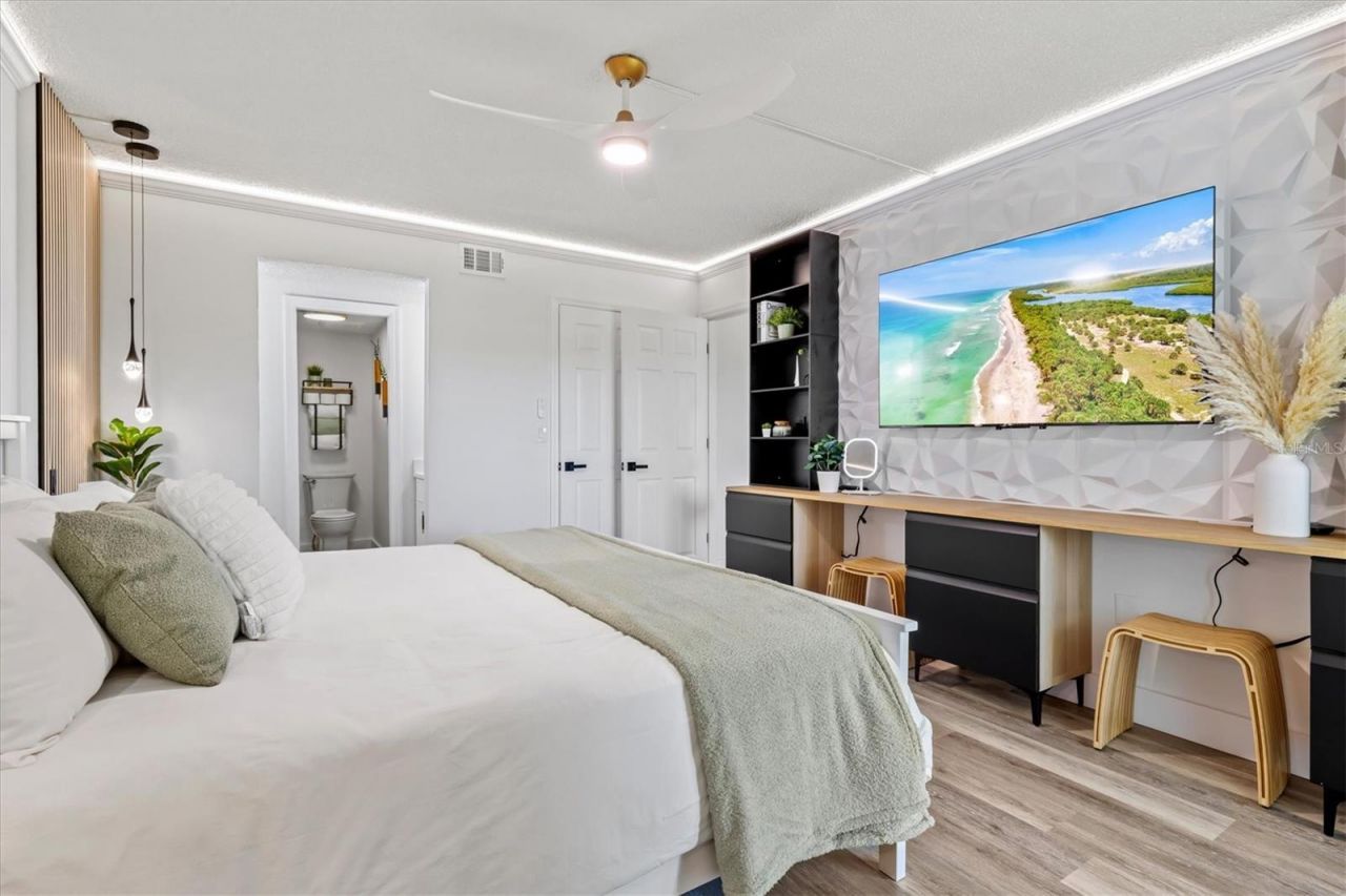 437 Cerromar Lane, Unit 424, Venice, FL 34293 Photo