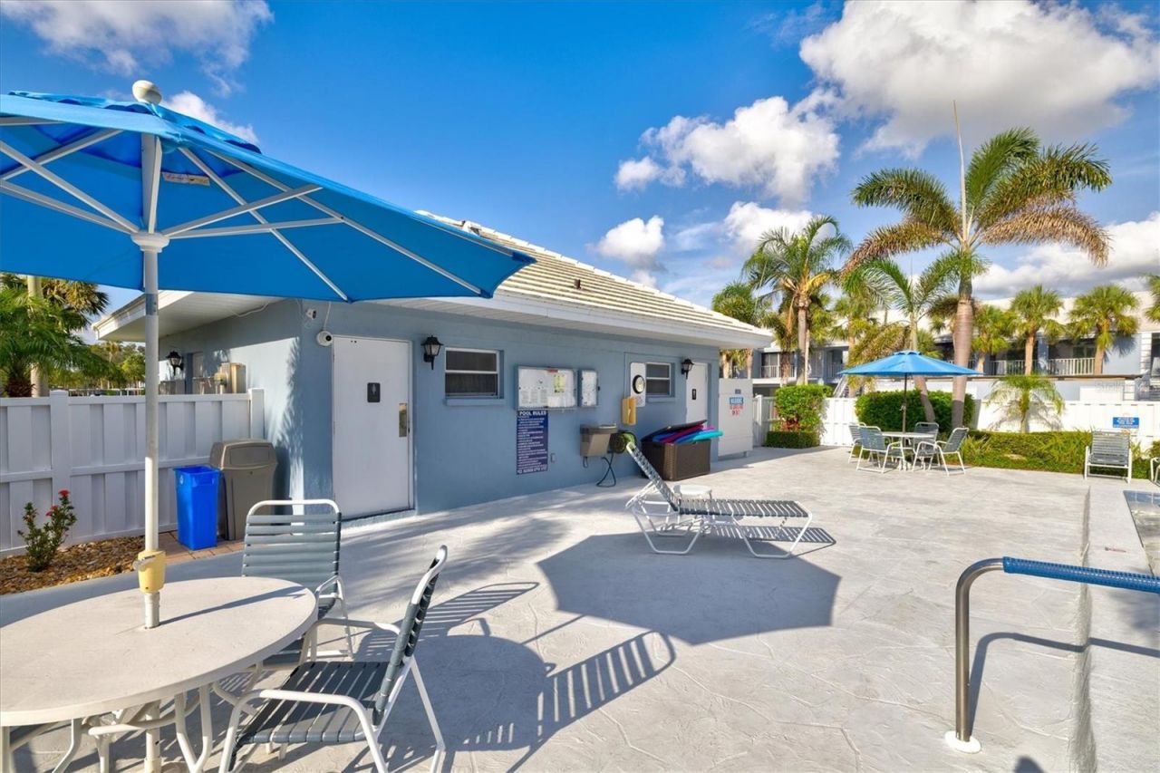 437 Cerromar Lane, Unit 424, Venice, FL 34293 Photo