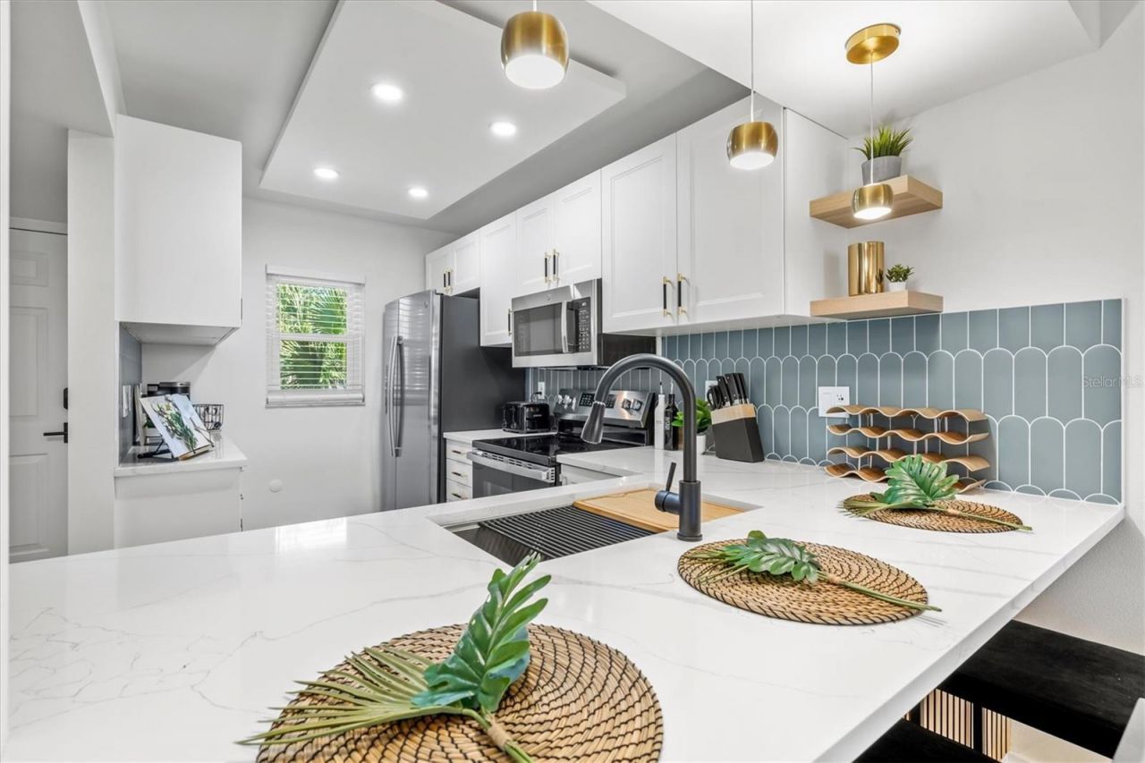 437 Cerromar Lane, Unit 424, Venice, FL 34293 Photo