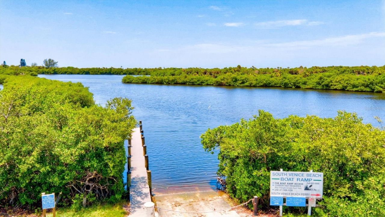 437 Cerromar Lane, Unit 424, Venice, FL 34293 Photo