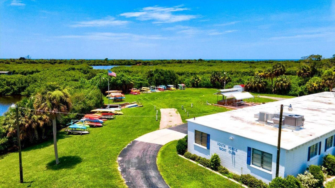 437 Cerromar Lane, Unit 424, Venice, FL 34293 Photo