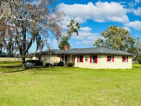 10 SW 50TH AVENUE , BELL, FL 32619