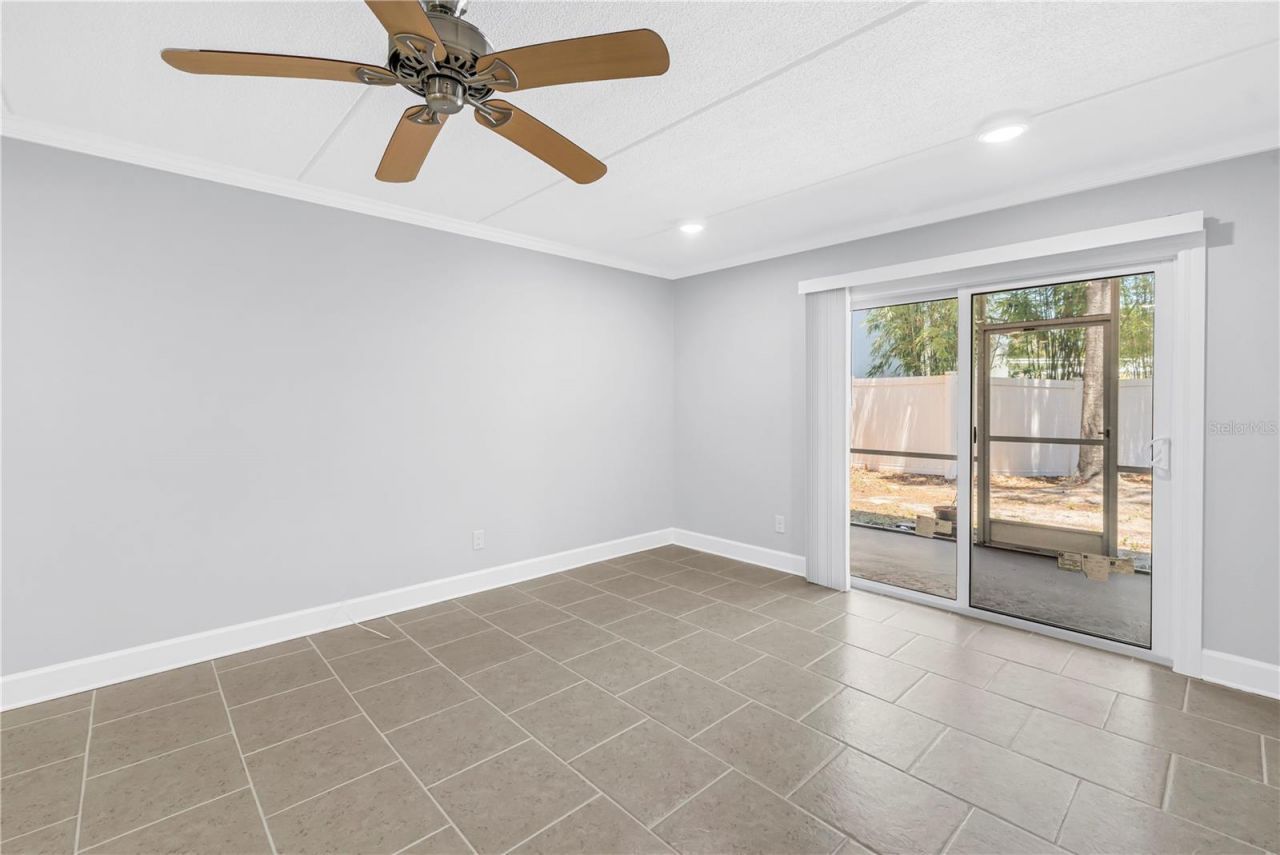 4435 1st Street Ne, Unit 104, Saint Petersburg, FL 33703 Photo