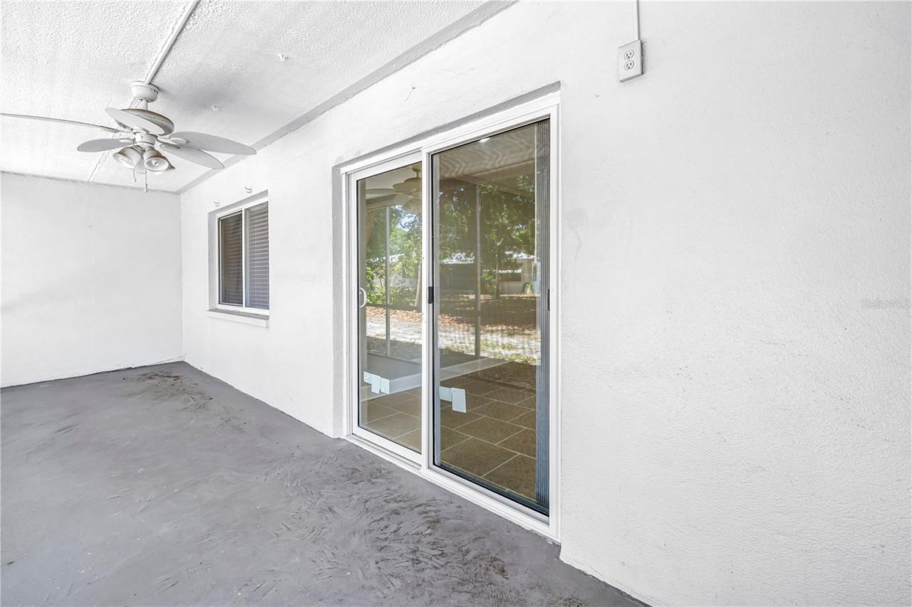 4435 1st Street Ne, Unit 104, Saint Petersburg, FL 33703 Photo