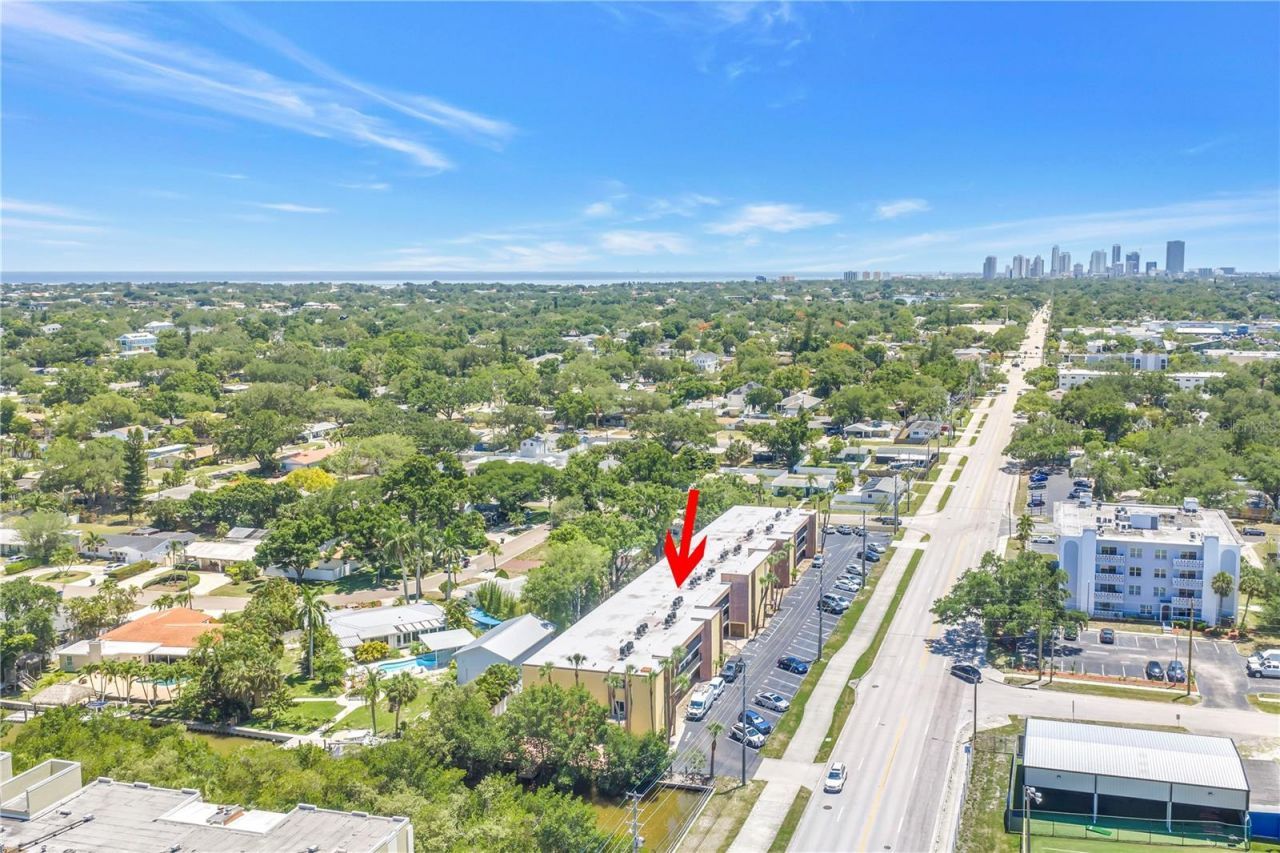 4435 1st Street Ne, Unit 104, Saint Petersburg, FL 33703 Photo