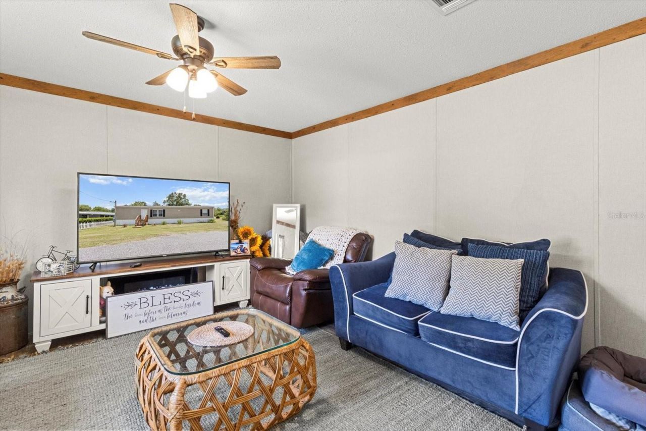 609 S Redbud Terrace , Inverness, FL 34450 Photo