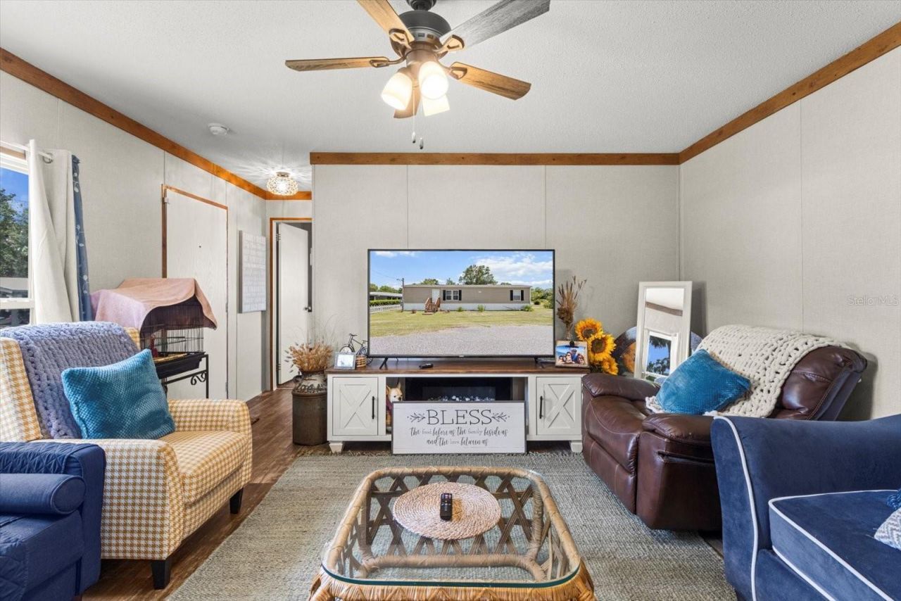 609 S Redbud Terrace , Inverness, FL 34450 Photo