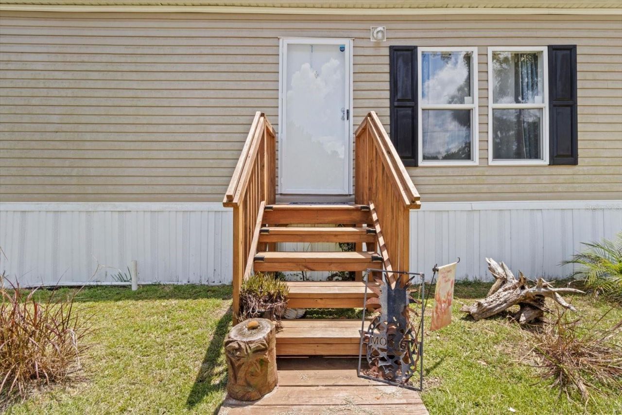 609 S Redbud Terrace , Inverness, FL 34450 Photo