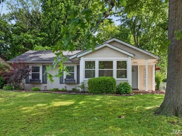 9954 Clearwater Drive , Unincorporated, MO 63123
