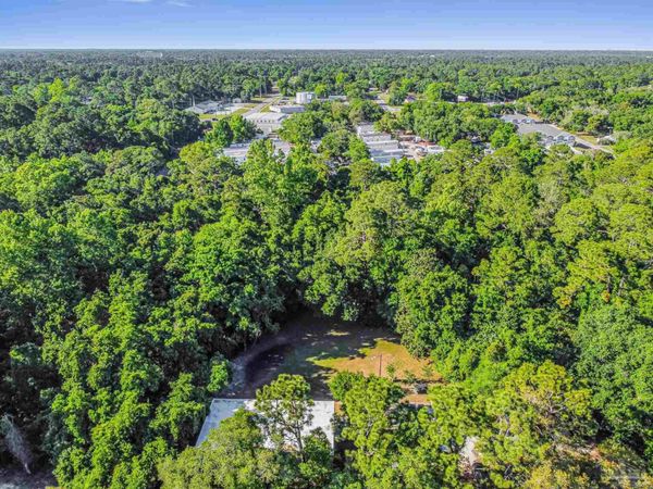 700 Wayne Ave, Pensacola, FL 32507