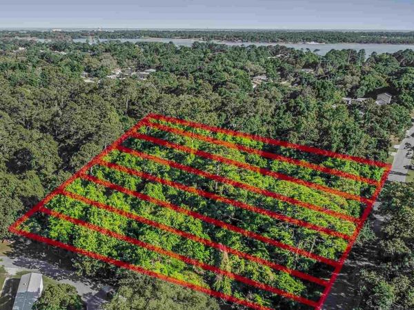 700 Wayne Ave, Pensacola, FL 32507