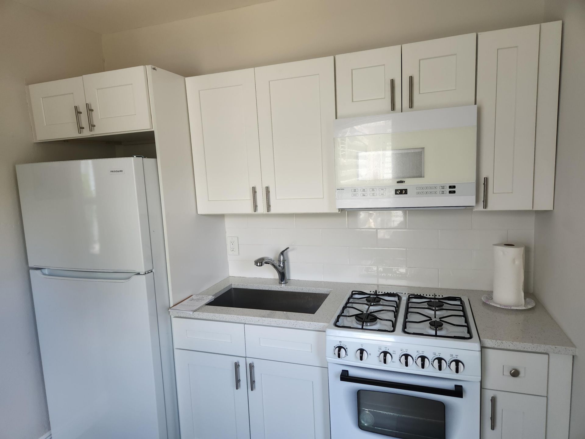 405 B 2nd Avenue S, Unit 405 B, Lake Worth Beach, FL 33460 Photo