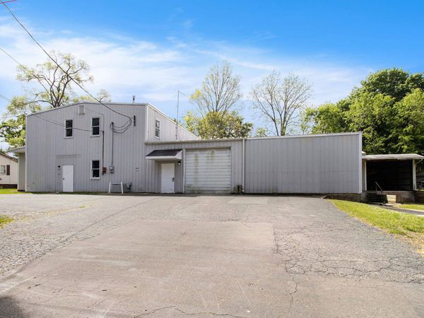 315 7th Avenue, Three Rivers, MI 49093