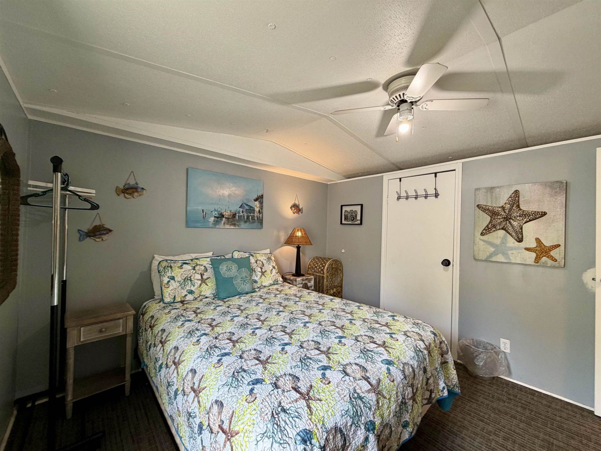 147 Oceanside Dr.  Photo 18
