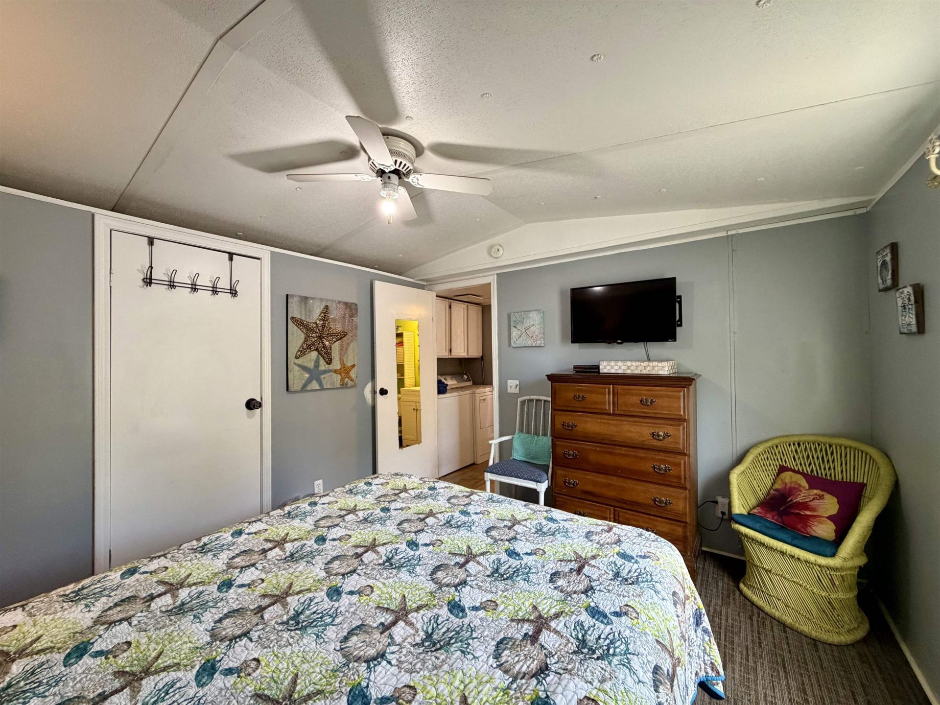 147 Oceanside Dr.  Photo 19
