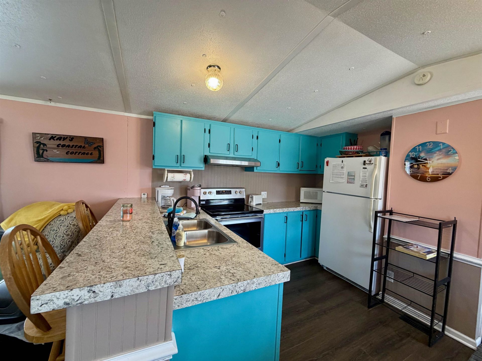 147 Oceanside Dr.  Photo 4